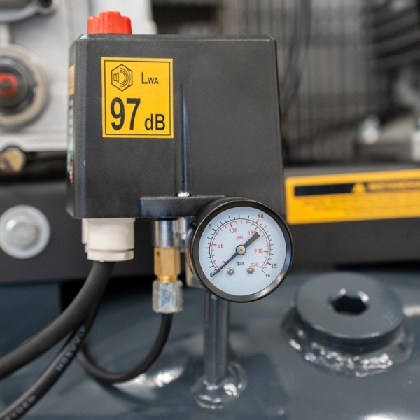 Werkstattkompressor 400 V / 11 bar / 270 l Tank